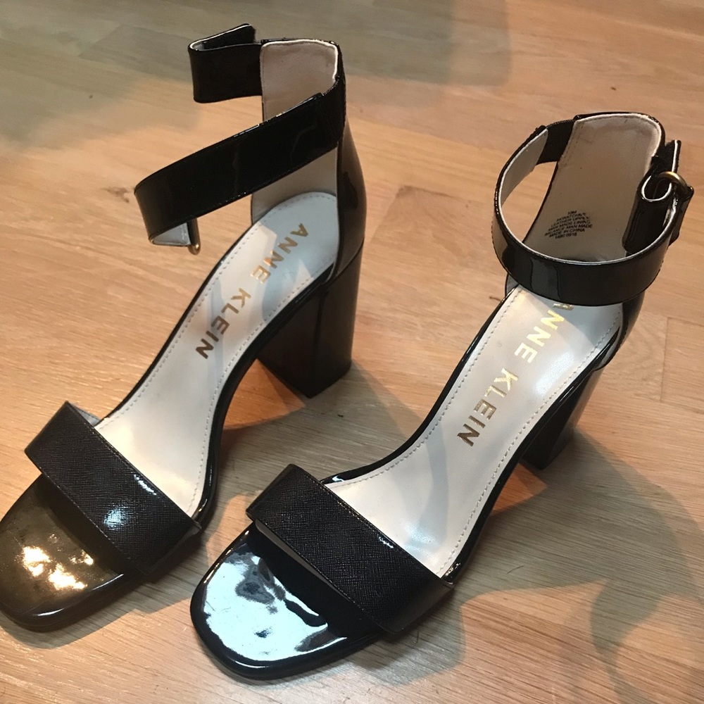 Brand new Anne Klein heels